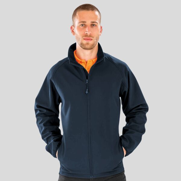 R901M Result Giacca Softshell Uomo tessuto ottenuto da bottiglie di plastica PET  Thumbnail